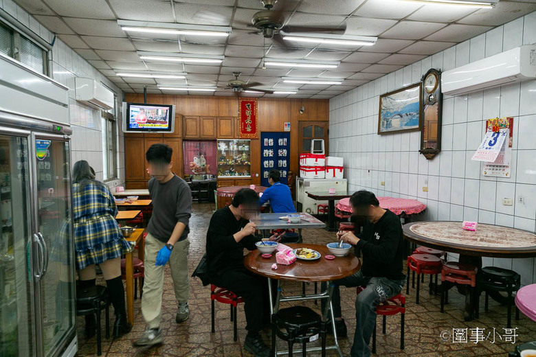 桃園楊梅高CP值小吃店推薦-高榮小吃店，經濟實惠的代名語！便宜好吃的餐點讓店裡總是門庭若市
