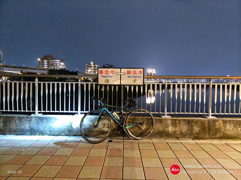 點我看大圖 「開箱」SHARP AQUOS R9 pro - 一支有著 Leica 可樂標的日系攝影專機