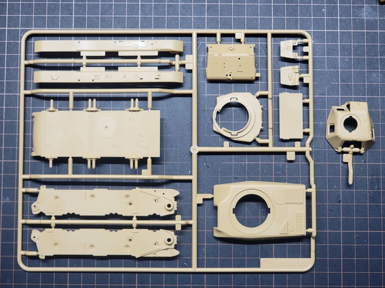 〔模型樣品製作〕TAMIYA 1/35 法國輕坦克 R35