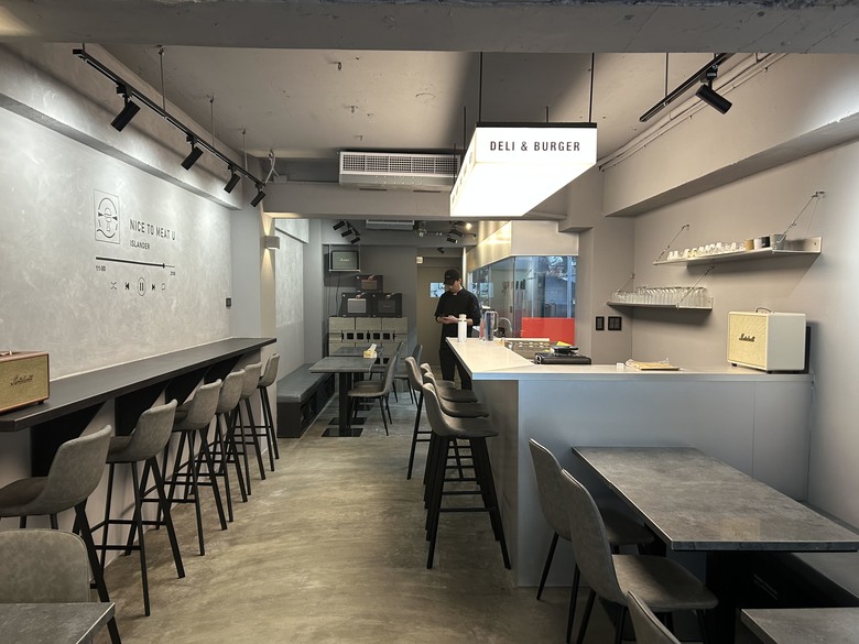 1930年曹洞宗大本山別院鐘樓、ISLANDER 午餐