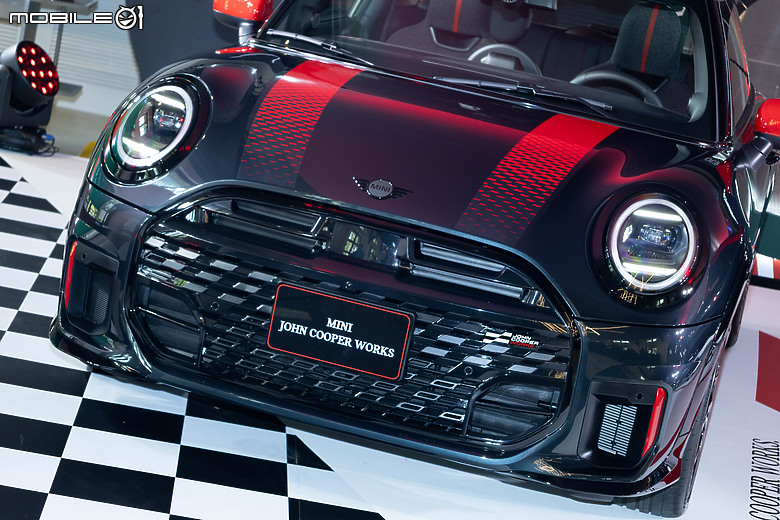 【採訪】追加性能與敞篷版本,MINI JCW、Cooper Cabrio車型上市、建議售價210萬元起!