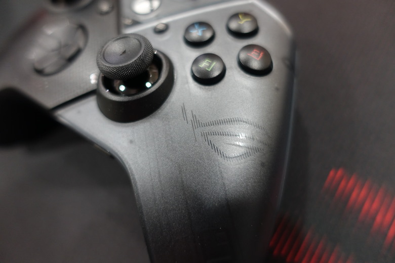 [開箱] ROG Raikiri PC有線控制器(搖桿)