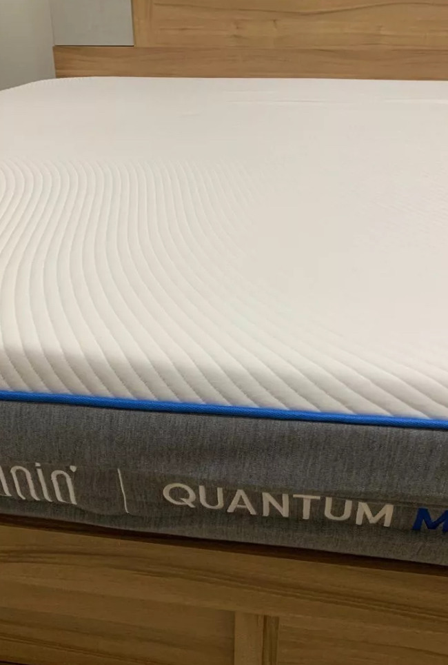 床沿不塌的乳膠獨立筒床墊開箱~Quantum Max