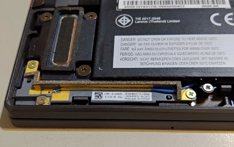 一窺X1 yoga5的WWAN模組