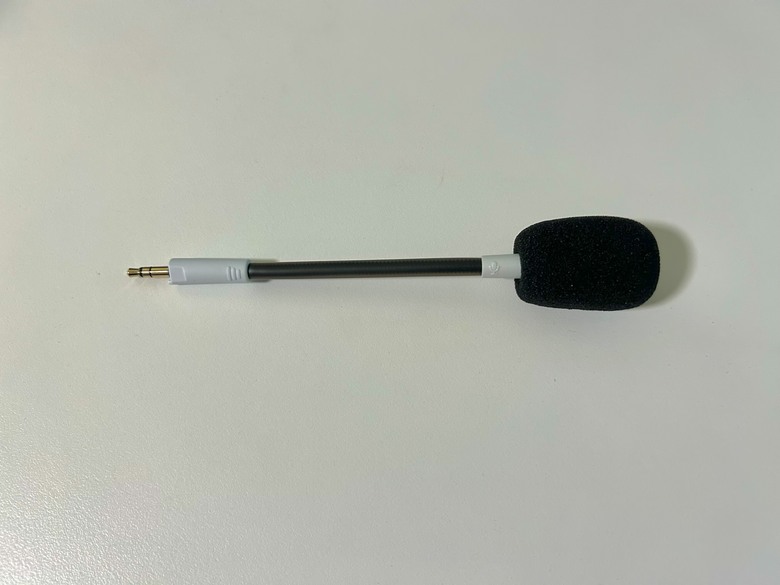 點我看大圖 【心得】Razer Barracuda X Chroma無線RGB遊戲耳麥開箱 70小時續航力+幻彩RGB效果 還支援多平台切換 超高顏值的雷蛇信仰電競耳機!!