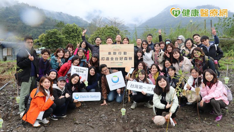 春日美好手植希望企業響應植樹活動
