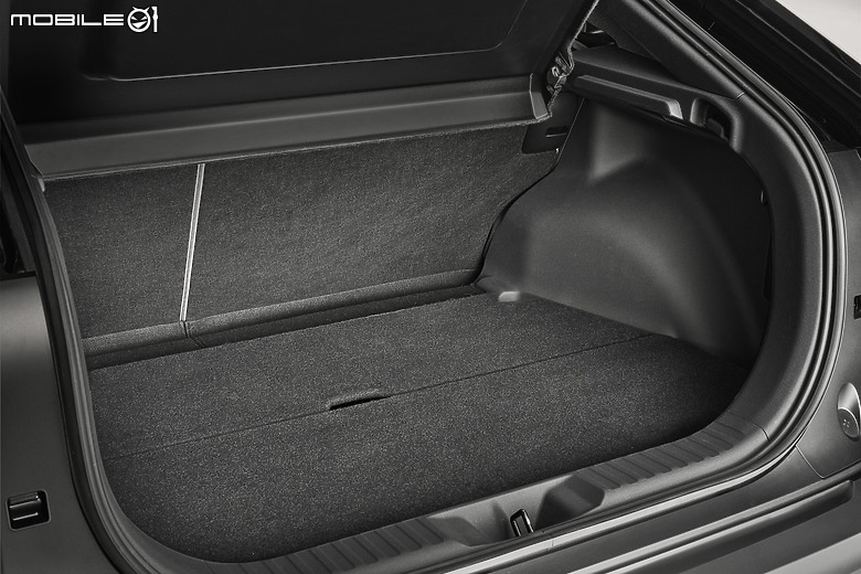 【海外新訊】Toyota推出全新純電休旅C-HR+,具備前驅四驅與兩種電池大小、最大續航來到600公里!