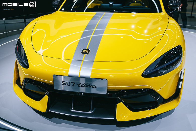 人車家合一!小米MWC 2025展區亮點:SU7 Ultra、小米15搭磁吸鏡頭