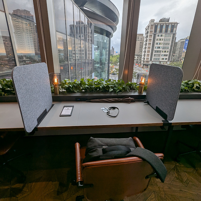 【游牧 咖啡廳 - 3】松山車站三樓 蔦屋書店共享空間--不是咖啡廳,更勝咖啡廳