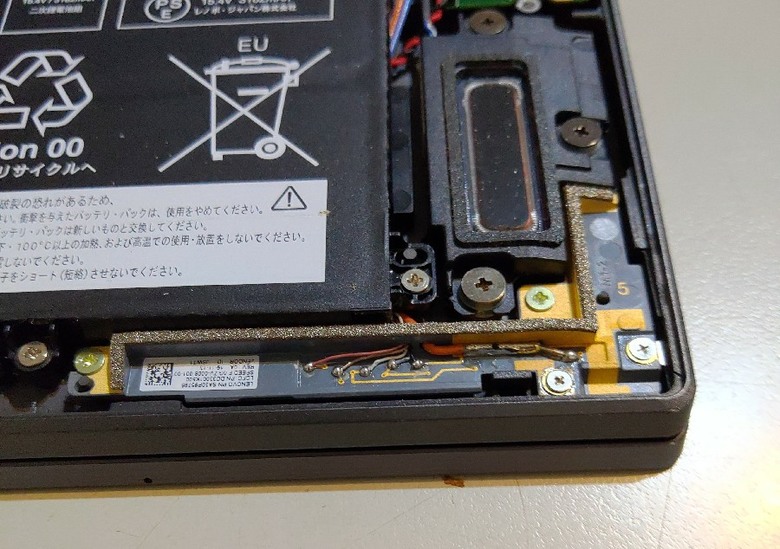 一窺X1 yoga5的WWAN模組