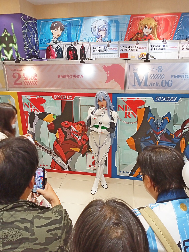 點我看大圖 新世紀福音戰士快閃店與 COSER 千尋 見面會