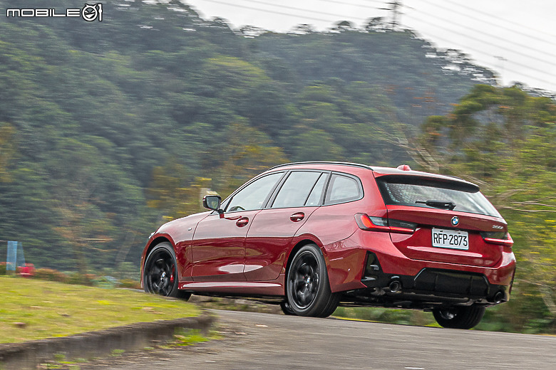 BMW 330i Touring M Sport 試駕|帥勁有型邁入進階人生!