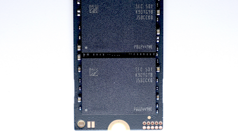 PCIe Gen4 x4 的天花板！Samsung 990 PRO