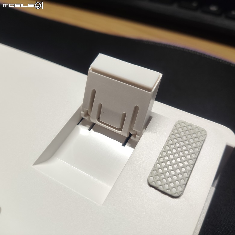 【開箱】61鍵 K649炫彩真機械有線鍵盤