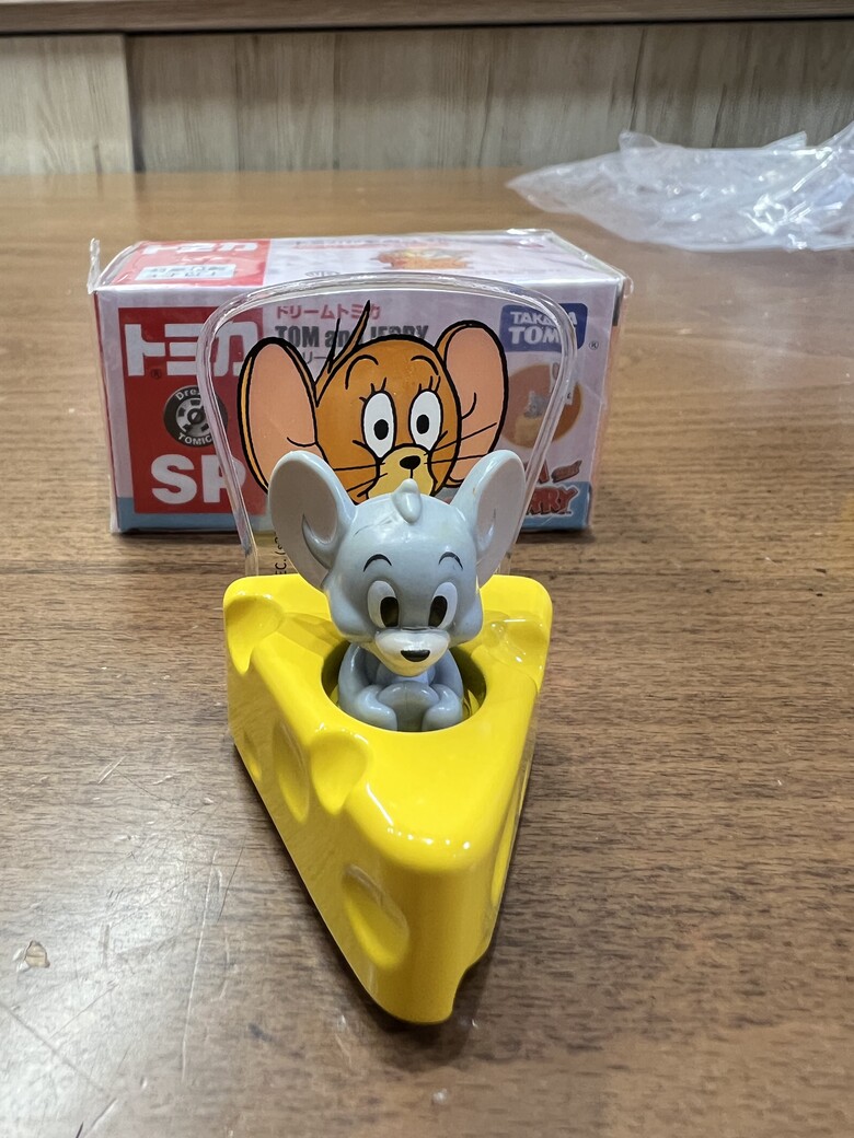 《當 Tomica 遇上湯姆與傑利——超可愛起司車開箱！》