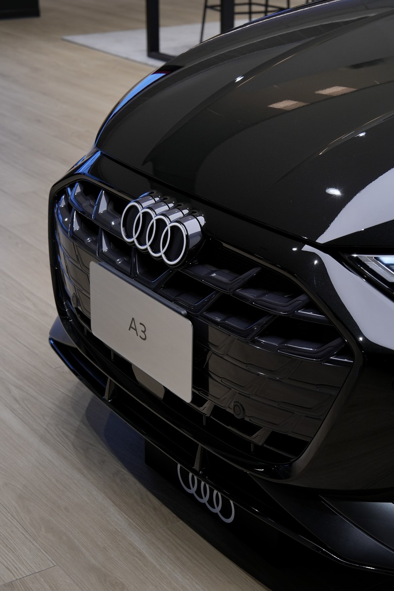 實車分享｜小改款 𝐀𝐮𝐝𝐢 𝐀𝟑 𝐒𝐩𝐨𝐫𝐭𝐛𝐚𝐜𝐤 𝟑𝟓 𝐓𝐅𝐒𝐈 𝐒 𝐥𝐢𝐧𝐞｜正式進駐