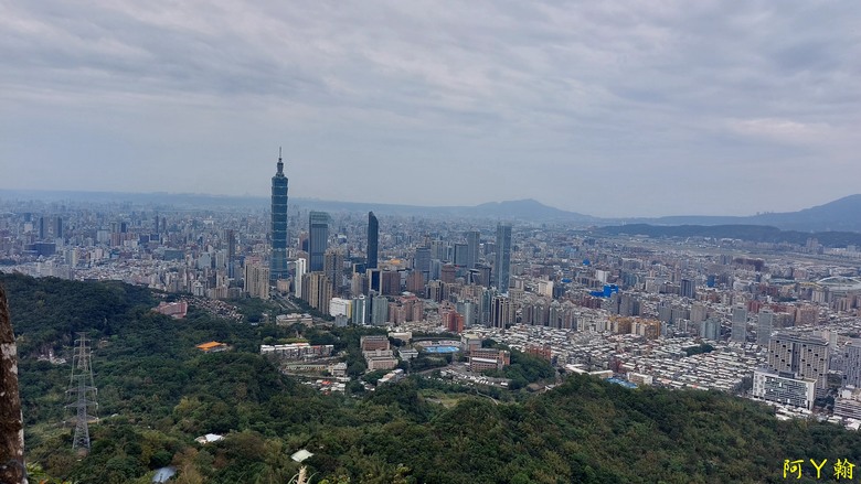 【郊山走走】 虎豹獅象 四獸山巡禮 遊山玩水兼賞台北101、市區山巒美景