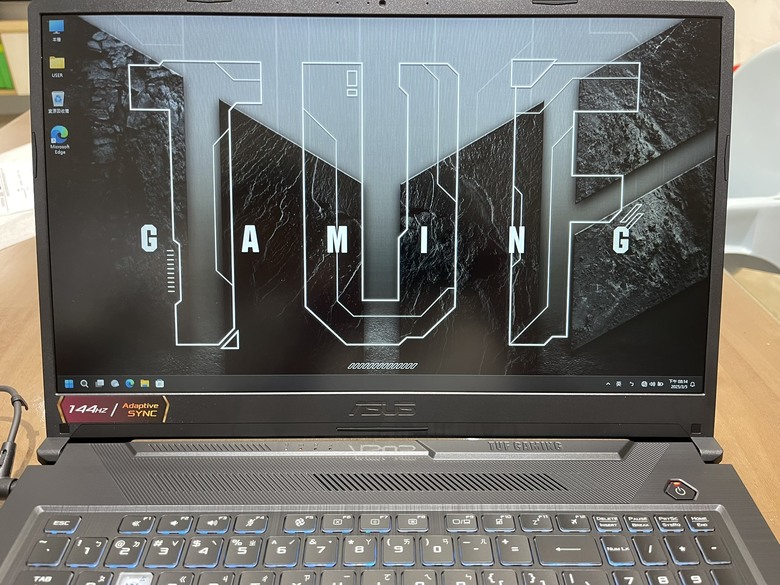 Asus TUF Gaming A17 (FA706NF)開箱
