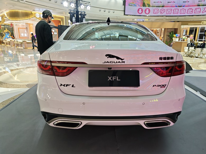 賞車賞到對岸去之好久不見的 – Jaguar XFL P300 AWD