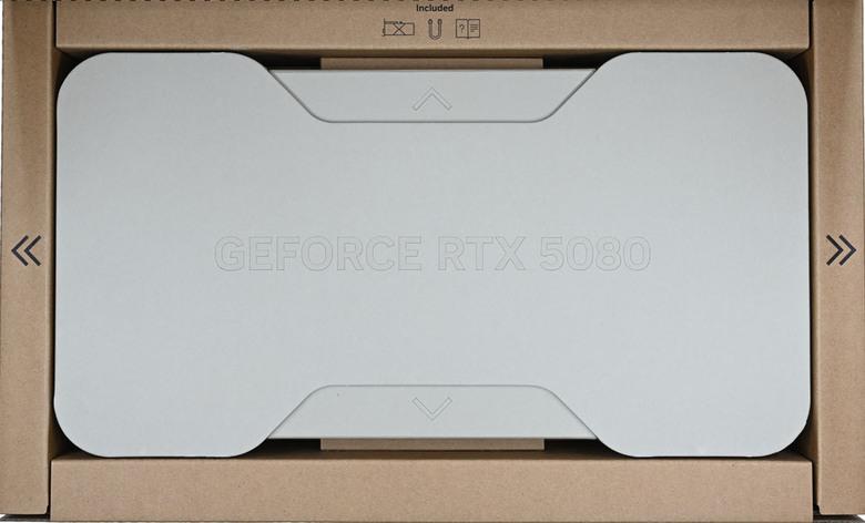 動爪玩NVIDIA GEFORCE RTX 5080 FE-開箱篇