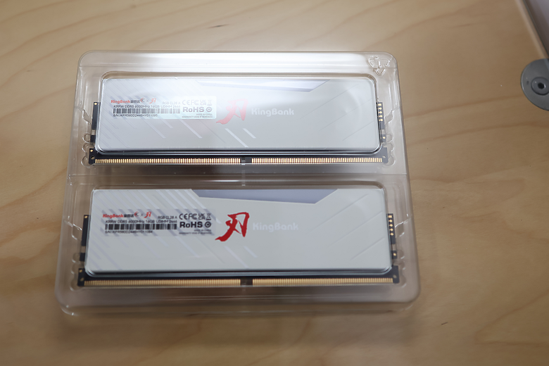 進入 CL28 低延遲領域 KingBank 金百達 D5-6000 星刃