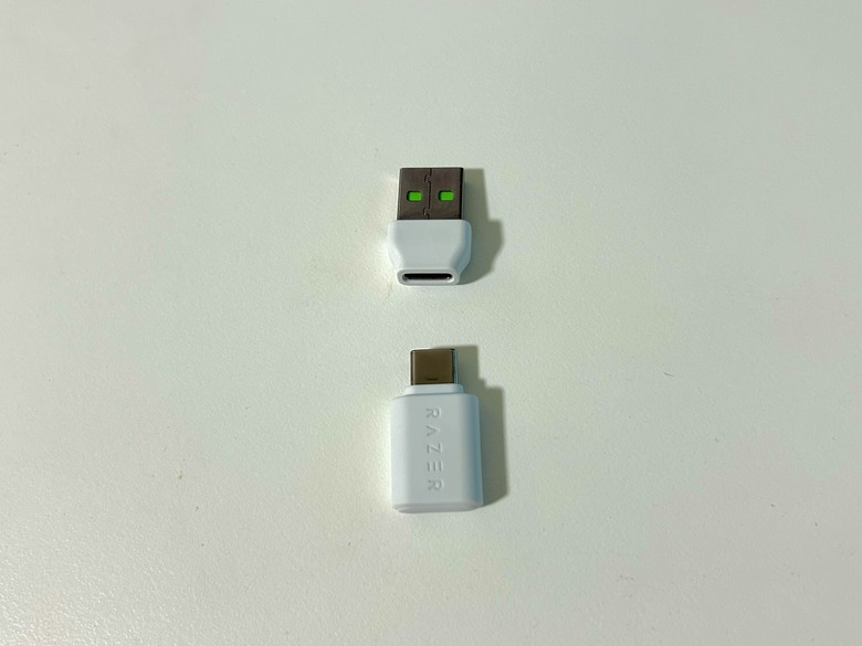 點我看大圖 【心得】Razer Barracuda X Chroma無線RGB遊戲耳麥開箱 70小時續航力+幻彩RGB效果 還支援多平台切換 超高顏值的雷蛇信仰電競耳機!!