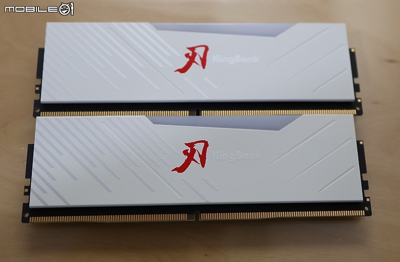 進入 CL28 低延遲領域 KingBank 金百達 D5-6000 星刃