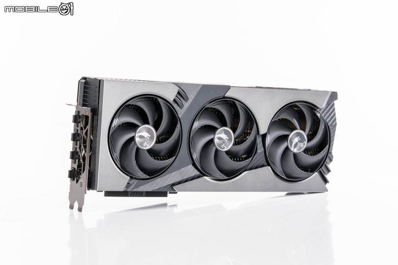 微星 GeForce RTX 5070 12G VANGUARD SOC 顯示卡開箱實測 以大型散熱設計帶來更低溫度壓制表現
