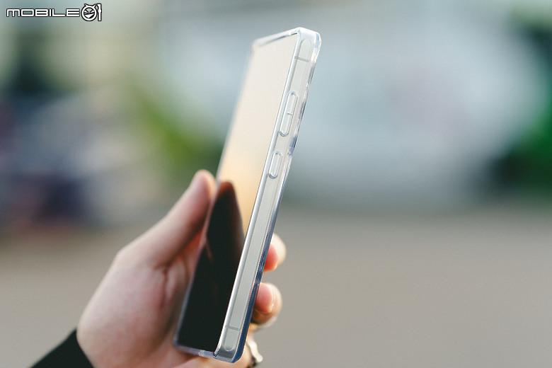 Samsung S25 Ultra 必買手機殼開箱 – TORRAS Galaxy S25 保護貼、鏡頭貼