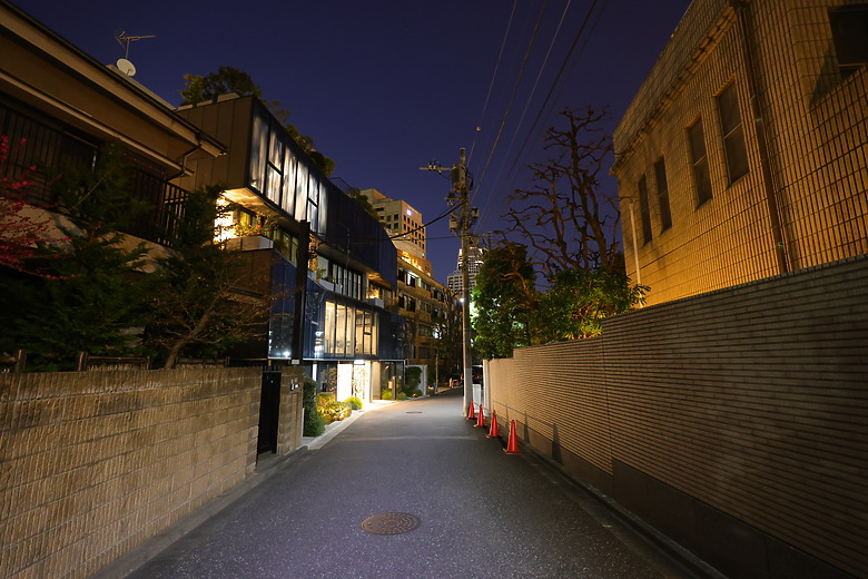 Canon RF 16-28mm f/2.8 IS STM 評測報告｜平民超廣角鏡皇、輕巧可靠且超值！
