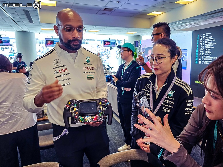領著七千美金的票採訪2025 F1上海站|Pit參訪、車手面對面,來自Mercedes-AMG Paddock Club的豪華觀賽體驗!