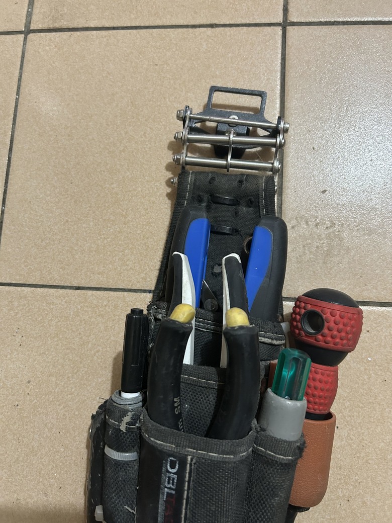 Linkomm穿透式網路鉗改輕量化