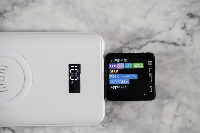 【開箱測試】GIGASTONE QP-10100W 10000mAh 3合1 無線快充行動電源