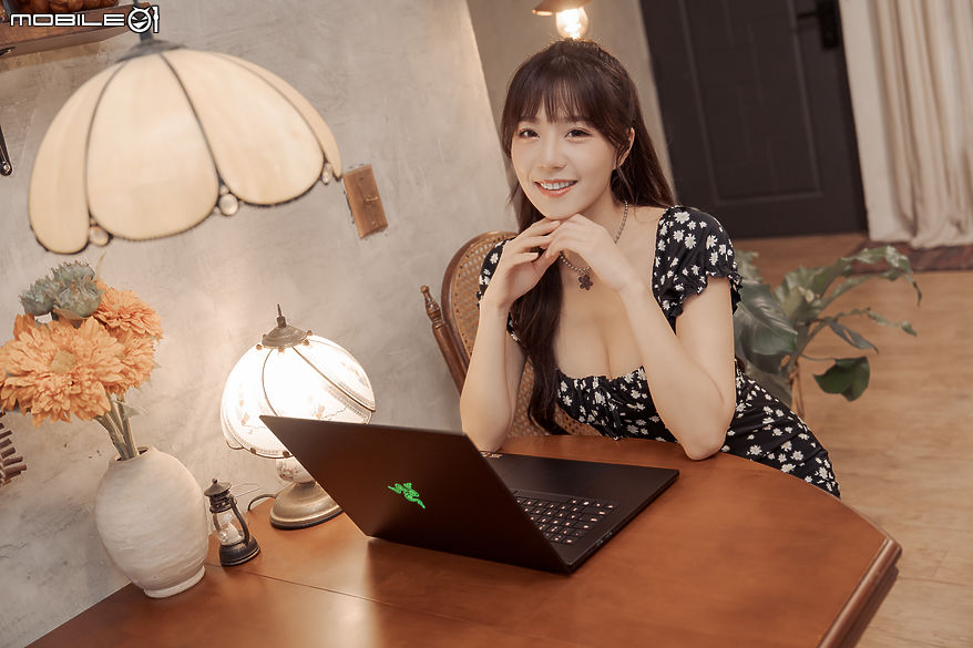 點我看大圖 Razer Blade 16 效能完整解析|RTX 5090 Laptop GPU 讓筆電再次超越效能限界