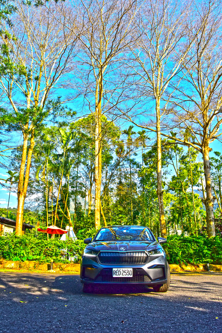 『玩命光頭大叔』與歐系純電車的第一次親密接觸 Skoda Enyaq Coupe 85