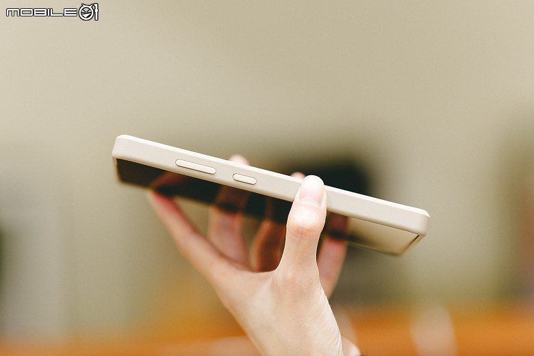 Samsung S25 Ultra 必買手機殼開箱 – TORRAS Galaxy S25 保護貼、鏡頭貼