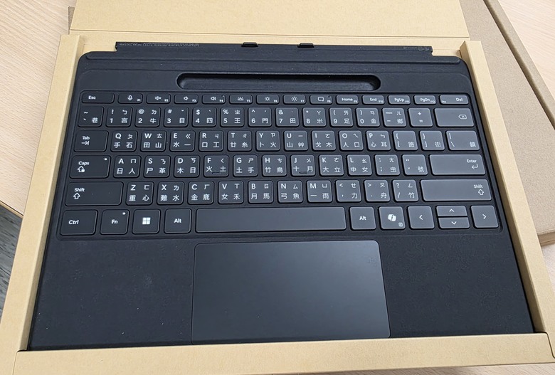 Surface Pro 11 商務版