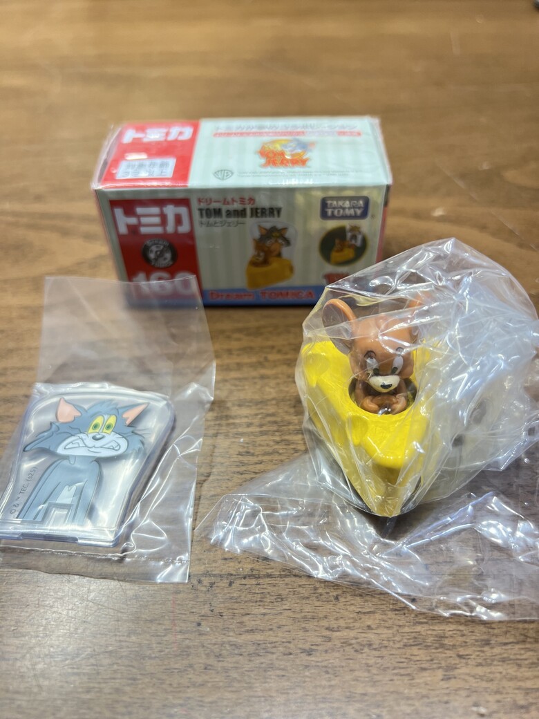 《當 Tomica 遇上湯姆與傑利——超可愛起司車開箱！》