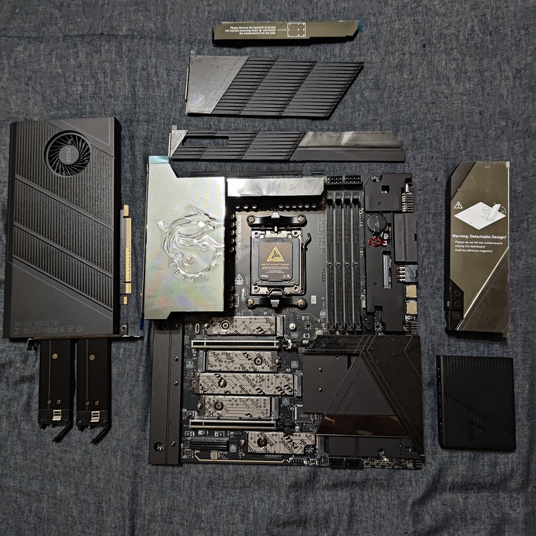 微星X870E GODLIKE 簡易開箱分享