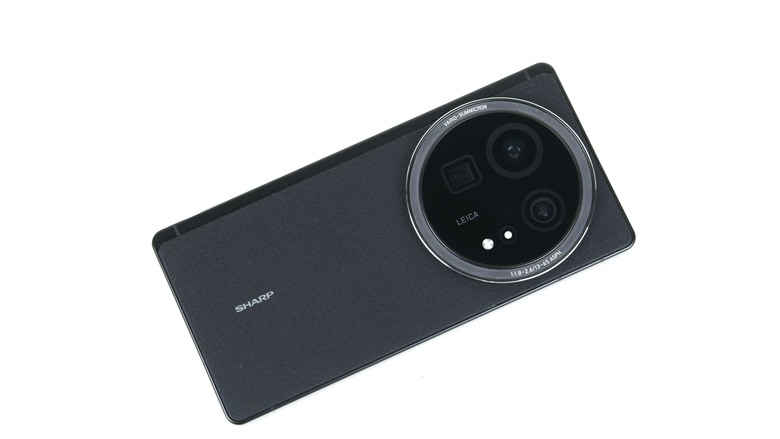 點我看大圖 「開箱」SHARP AQUOS R9 pro - 一支有著 Leica 可樂標的日系攝影專機