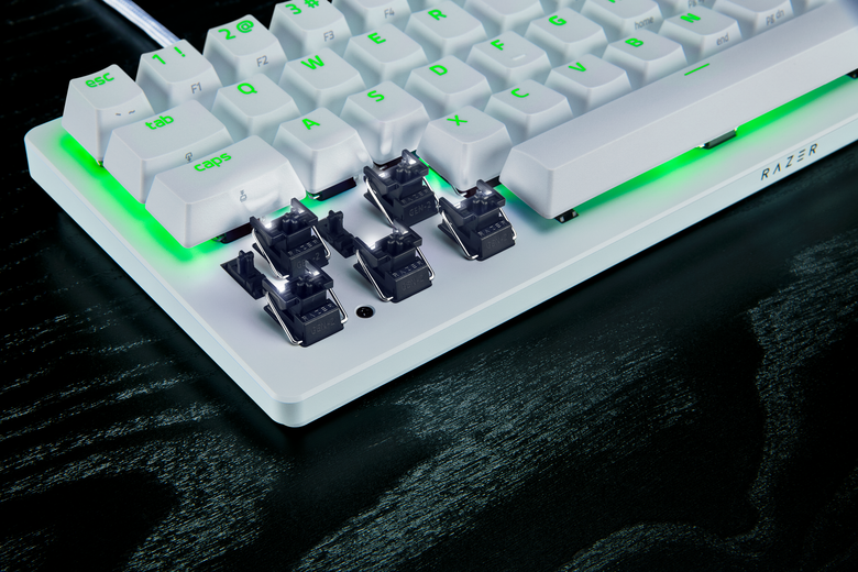 Razer 推出 Huntsman V3 Pro Mini 白色版 採用第二代類比光軸兼具快速反應與精準度