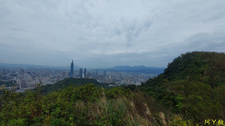 【郊山走走】 虎豹獅象 四獸山巡禮 遊山玩水兼賞台北101、市區山巒美景