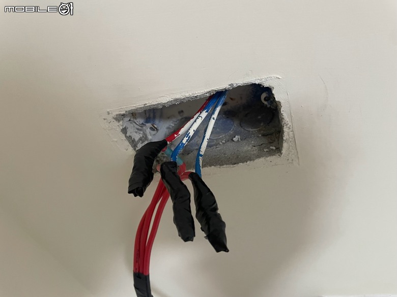 兩房無裝潢，省錢DIY入住兩年歷程分享