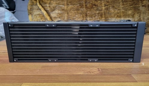 性價比三箭頭！ 開箱大飛darkFlash的DF4100+DN360D+PMT850W