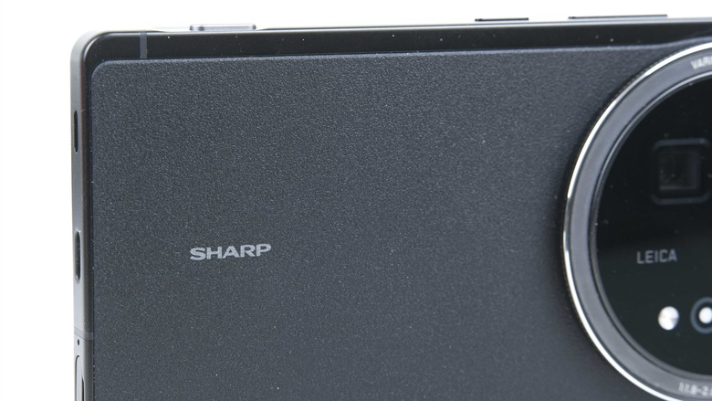 點我看大圖 「開箱」SHARP AQUOS R9 pro - 一支有著 Leica 可樂標的日系攝影專機