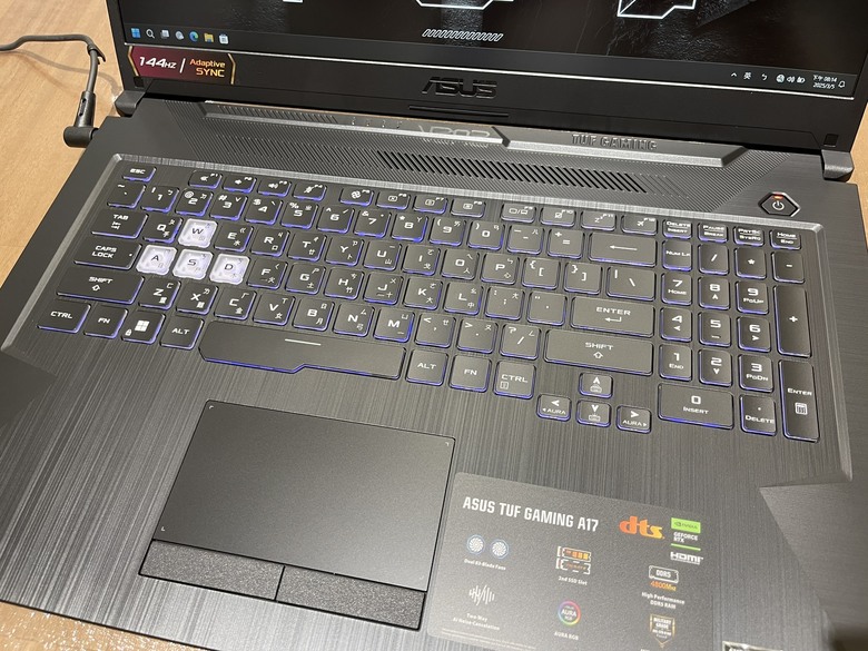 Asus TUF Gaming A17 (FA706NF)開箱