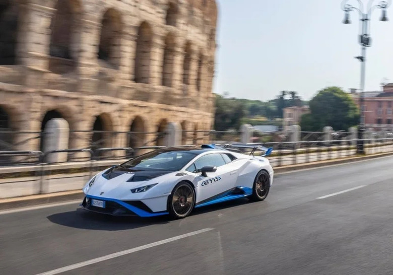 推出超跑休旅Urus之後 Lamborghini收入打破過往紀錄