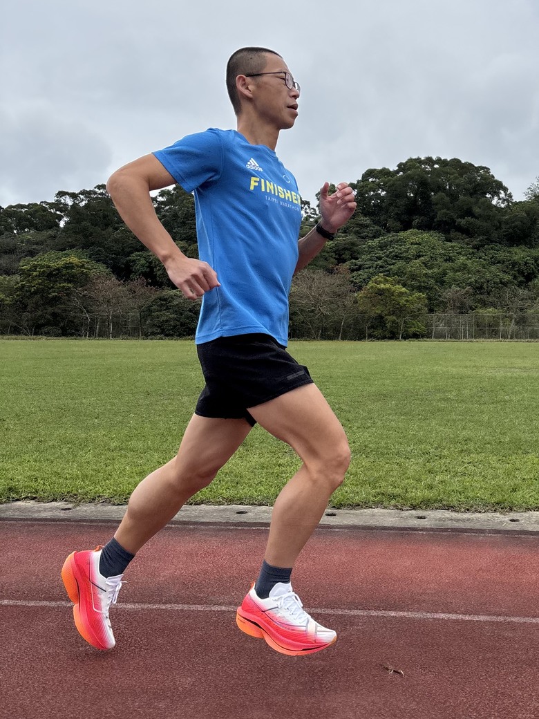 《跑鞋開箱》特步xtep 160X 6.0 PRO 首爾馬拉松實戰 - PB提升的最佳利器！