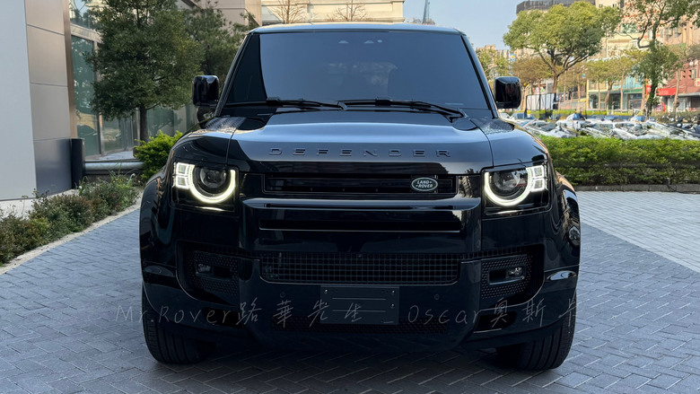 Defender 110 D300 X-Dynamic HSE聖托里尼黑 照片分享