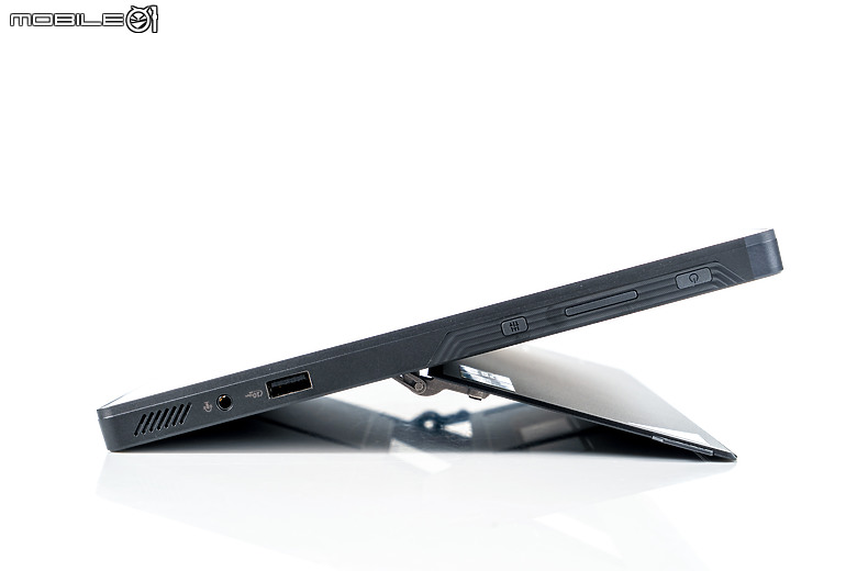 ROG Flow Z13 (2025) 測試報告｜內顯也能戰 3A 大作，二合一電競筆電再進化！